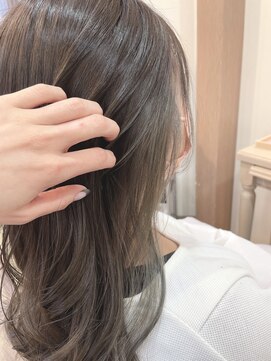 アルターリール(aL ter Rire) オリーブベージュ/イヤリングカラー/中村郁未