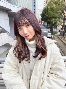 クララ サカエ(CLALA Sakae LA.DONNA group) 大人っぽ可愛いラベンダーカラー