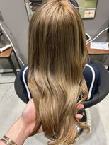 イル(il)&nbsp;ミルクティーブロンド【刈谷　安城　知立】