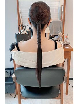 ヘアセット&メイク専門店 カスミ(Kasumi) タイトポニーテール