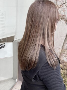 エム インターナショナル 春日部本店(EMU international) 透明感抜群のグレージュカラー