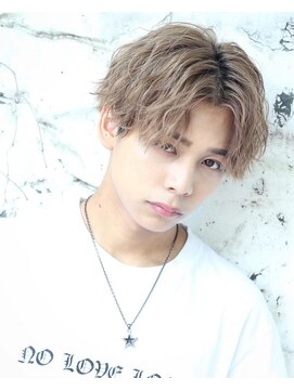 アイトーキョー 名古屋栄(AI TOKYO) 波巻きパーマ/ラウンドマッシュ/センターパート