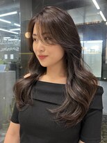 シティ(CITY)&nbsp;前髪長め　レイヤースタイル　グレージュカラー