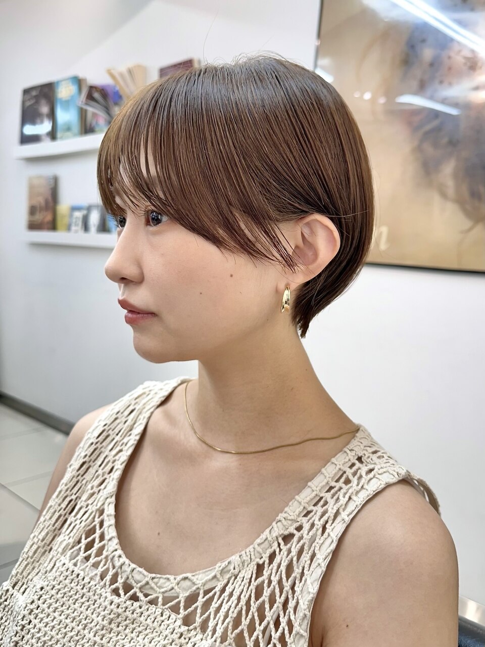 くびレイヤー大人可愛い耳かけマッシュショートボブ前髪あり