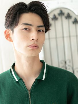 グルーミングサロン バーバー キャッスル 北浦和西口(Grooming salon Barber Castle) 20代30代センターパートアースカラー刈り上げマッシュF北浦和