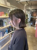 グート ヘアーメイク(gut HAIR MAKE)&nbsp;イヤリングカラー×ベージュ