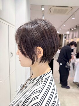 ビブ(VIV) 20代30代40代大人美人丸みショートボブ/イルミナカラー川崎