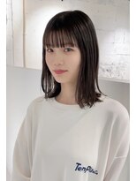 ヨーク(YOKE)&nbsp;切りっぱなしボブ外ハネパツっと鎖骨ミディアム20代30代40代