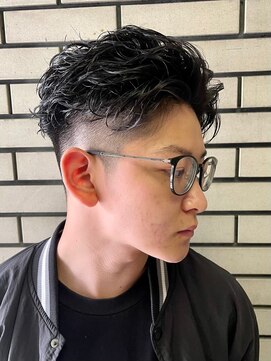 クロムトウキョウ ザ バーバー ネオン 新宿店(CHROM TOKYO the Barber ne/on) リバースパーマ