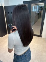 メリー オオサカ(Merly Osaka) 暗髪カラー