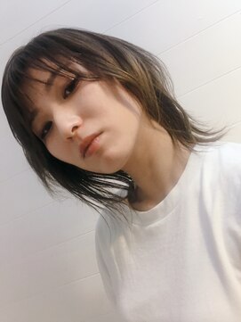 マジィー(magie) ローレイヤー＆流しシースルーバングボブ