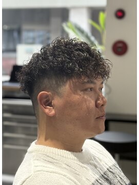 グリッター(GLITTER) 30、40代の　パーマ