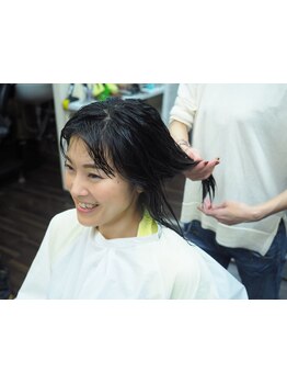 リピーター続出！経験豊富なスタイリストが、低価格であなたにぴったりの似合わせヘアを叶えます◎