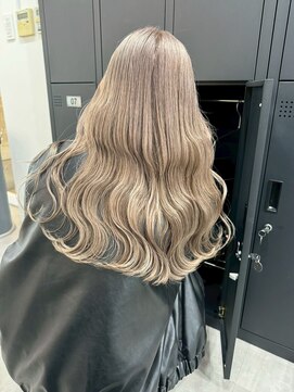 ソメルン 秋葉原 ホワイトミルクティー/ダブルカラー/ミルクティーベージュ