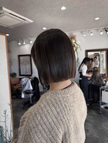 カーキ 甲府(khaki)&nbsp;耳かけ切りっぱなしボブ