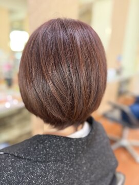 アークスヘアー 透明感20代30代40代髪質改善カラー内巻きショートボブ小顔艶感