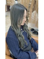 クィーンズゲート和戸店 『オリーブグレージュ』
