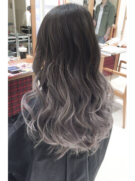 デイズ(days) パープルグレージュグラデーションカラー☆明治神宮前DAYS