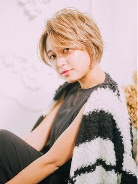 アルカ 蒲田店(Aluca) ホワイトベージュショート.