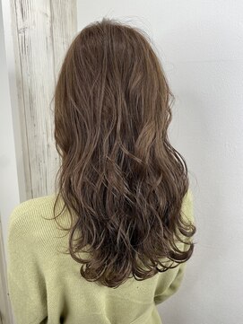 アンダーバーホワイト 南海難波店(_WHITE) 【＿white+】ミルクティーベージュ×大人ロングスタイル