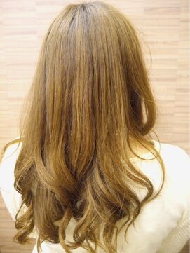 リナッシタヘアー(rinascita hair) 2014年秋冬collection...女の色気たっぷりロングスタイル