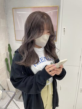 ローウェ 渋谷(Louwe) 透明感たっぷりラベンダーグレージュ