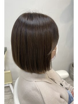 アルターシェリー(aL-ter che'rie) 内巻きボブ[黒髪/グレーベージュ/レイヤーロング/前髪パーマ ]