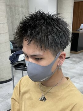 イーラ(era) アップバングツイストパーマ/メンズ/刈り上げ/眉毛/ツイスト