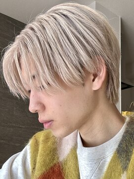 オーシャントーキョー 仙台(OCEAN TOKYO) ニュアンスセンターパートハイトーンウルフツーブロック毛流れ