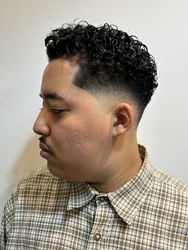 グラッシー(GLASSY) スペインカール/スパイキーショート/フェザーパーマ/パーマ