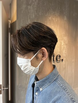 トテ(tote.) ハイライトカラーセンターパート！