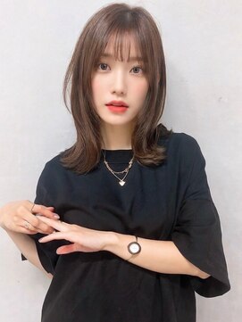 オズ 安積店(OZ) 安積ミディアムレイヤーカットハイライトカラータッセルカット