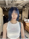 ウルフボブ　顔まわりレイヤー　ボブ　ブルー　切りっぱなし