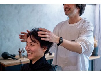 ワニ(WANI)の写真/商店街から一本入った路面店で落ち着いた雰囲気。仕事帰りにプライベートな空間で癒しのお時間を。