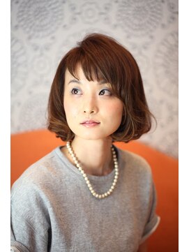 シリ アンド ブラント(siri and brunt) on眉×ふんわりボブ