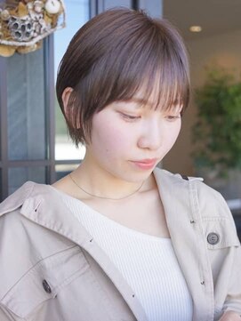 メゾン アヴァロ(Maison Avallo) シンプルに可愛いヘルシーショート