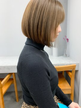 ヌード(nude) nude仲井【前下がりボブ】【ブリーチなし】【アッシュベージュ】