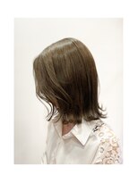 カーサインフィニテイ Hair Design caRsa INFINITY ミディアム レイヤーカット くびれ カーキベージュ
