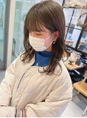 透明感がかわいい☆オリーブグレージュカラー