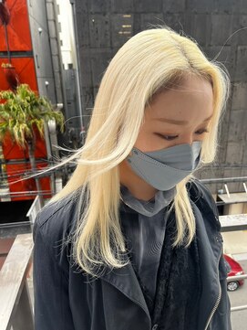 シィーム(cime) 抜きっぱなしホワイトブロンドカラー