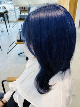 グランデュール 東静岡池田店(GRANDEUR) ブリーチonネイビーブルー