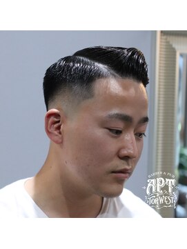 エーピーティートアウエスト(APT. TOR WEST) side part
