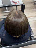 ヴィフ 大船(VIF)&nbsp;白髪ぼかし脱白髪染めショートヘアショートボブカット大船駅鎌倉