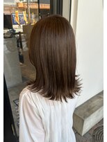 ルーツ(Roots)&nbsp;艶カラー/赤み消しカラー/外ハネカット/髪質改善トリートメント