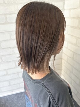 ルノン シェリー(LUNON cheliy) きりっぱ外ハネ/インナーカラー/ミルクティーベージュ/アッシュ