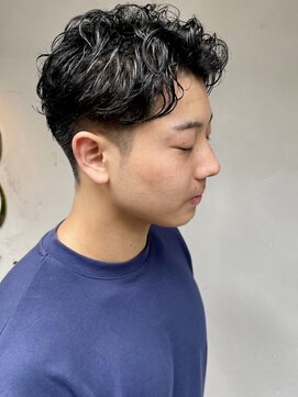 ヒトワ(hitowa) マッシュパーマ/ツーブロック/波巻き/