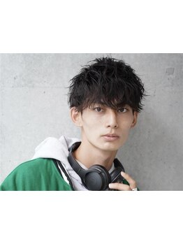 カジュアルもビジネスも、ラフな束感を意識したスタイルまでお任せ！パーマ初心者大歓迎★[名古屋大須]