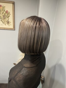 ウィーク 梅田(UiiC) 30代 40代 大人女性 明るめカラーuiic hair 萩原千夏