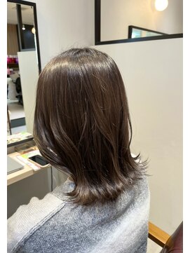 ルルカ ヘアサロン(LuLuca Hair Salon) 【LuLuca豊中／蛍池】切りっぱなし外ハネミディアム