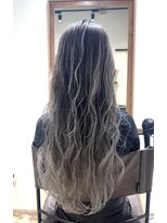 リフル 八王子(RIFULL)&nbsp;ハイライト　バレイヤージュ　ショート　レイヤー　髪質改善